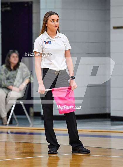 Thumbnail 3 in St. Joseph Catholic vs O'Connell photogallery.