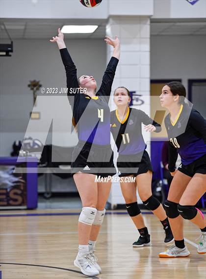 Thumbnail 2 in St. Joseph Catholic vs O'Connell photogallery.
