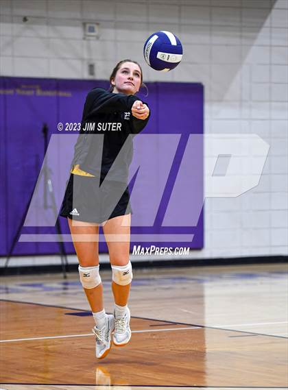 Thumbnail 1 in St. Joseph Catholic vs O'Connell photogallery.