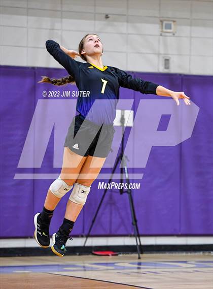 Thumbnail 3 in St. Joseph Catholic vs O'Connell photogallery.
