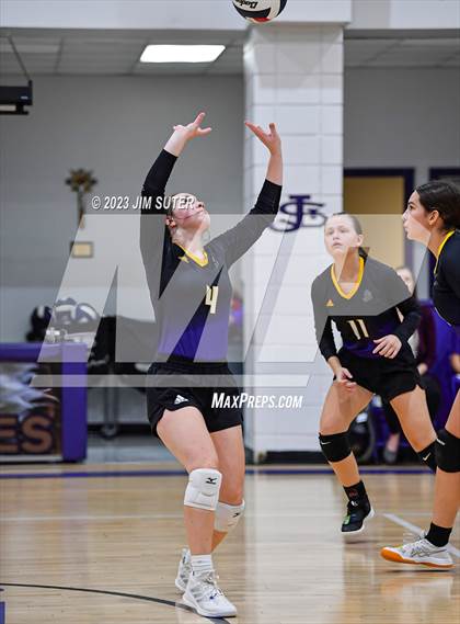 Thumbnail 3 in St. Joseph Catholic vs O'Connell photogallery.