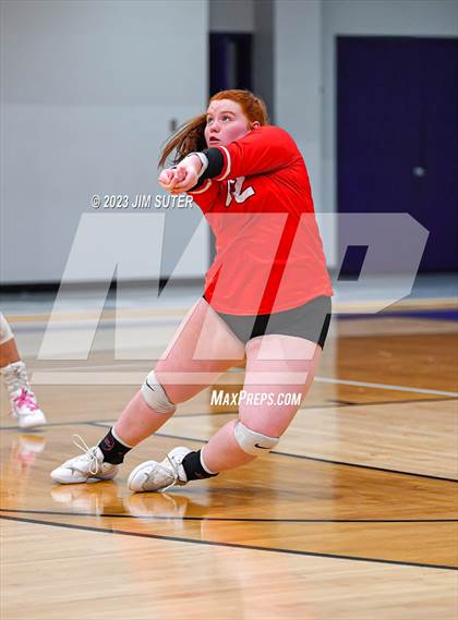Thumbnail 1 in St. Joseph Catholic vs O'Connell photogallery.