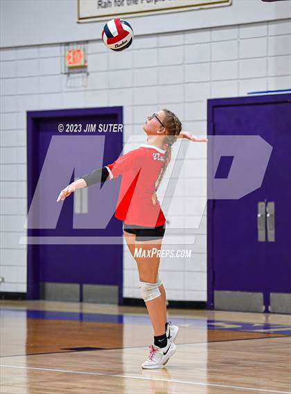 Thumbnail 2 in St. Joseph Catholic vs O'Connell photogallery.