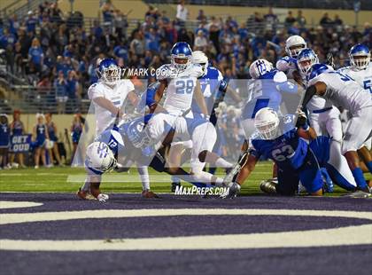 Thumbnail 1 in Temple vs. Corsicana (UIL 5A Bi-District) photogallery.