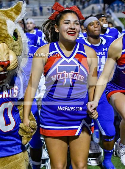 Thumbnail 2 in Temple vs. Corsicana (UIL 5A Bi-District) photogallery.