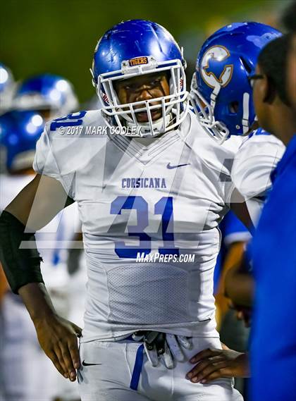 Thumbnail 1 in Temple vs. Corsicana (UIL 5A Bi-District) photogallery.