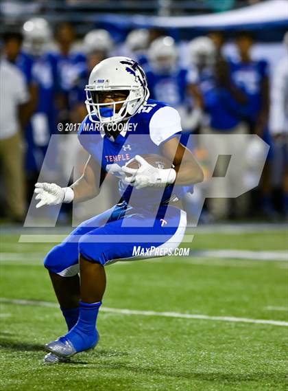 Thumbnail 1 in Temple vs. Corsicana (UIL 5A Bi-District) photogallery.