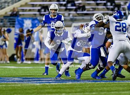Thumbnail 2 in Temple vs. Corsicana (UIL 5A Bi-District) photogallery.