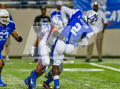 Thumbnail 3 in Temple vs. Corsicana (UIL 5A Bi-District) photogallery.