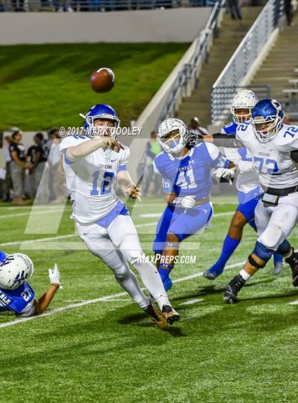 Thumbnail 2 in Temple vs. Corsicana (UIL 5A Bi-District) photogallery.