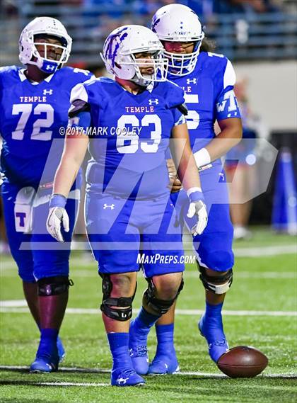 Thumbnail 2 in Temple vs. Corsicana (UIL 5A Bi-District) photogallery.
