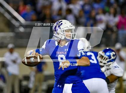 Thumbnail 3 in Temple vs. Corsicana (UIL 5A Bi-District) photogallery.
