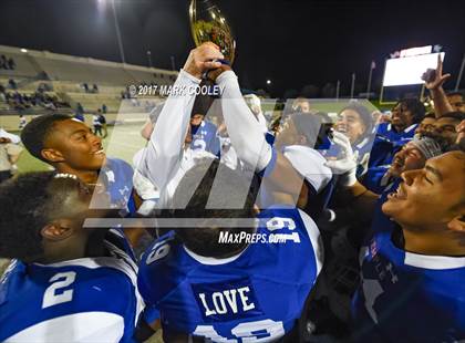 Thumbnail 3 in Temple vs. Corsicana (UIL 5A Bi-District) photogallery.