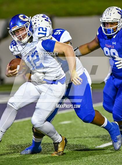 Thumbnail 1 in Temple vs. Corsicana (UIL 5A Bi-District) photogallery.