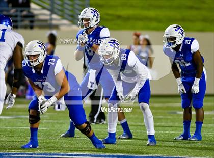 Thumbnail 2 in Temple vs. Corsicana (UIL 5A Bi-District) photogallery.