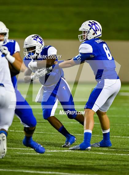 Thumbnail 2 in Temple vs. Corsicana (UIL 5A Bi-District) photogallery.