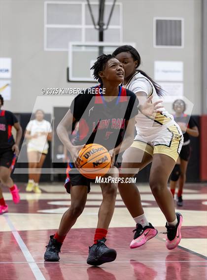 Thumbnail 3 in Carver Birmingham @ Hale County photogallery.