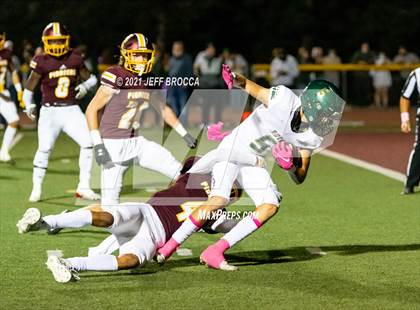 Thumbnail 1 in Royal @ Simi Valley photogallery.