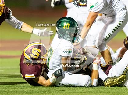 Thumbnail 1 in Royal @ Simi Valley photogallery.