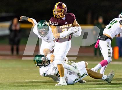 Thumbnail 2 in Royal @ Simi Valley photogallery.