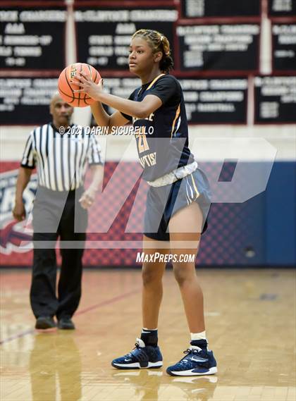 Thumbnail 3 in Riverdale Baptist vs. Cathedral Catholic (Nike Tournament of Champions) photogallery.