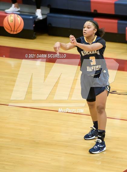 Thumbnail 1 in Riverdale Baptist vs. Cathedral Catholic (Nike Tournament of Champions) photogallery.