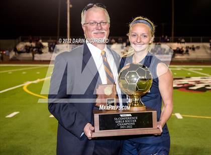Thumbnail 2 in Sunrise Mountain vs Casteel (AIA 5A Finals) - Awards photogallery.