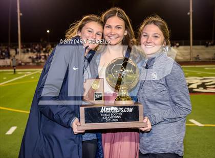 Thumbnail 2 in Sunrise Mountain vs Casteel (AIA 5A Finals) - Awards photogallery.