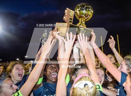 Thumbnail 3 in Sunrise Mountain vs Casteel (AIA 5A Finals) - Awards photogallery.
