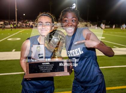 Thumbnail 2 in Sunrise Mountain vs Casteel (AIA 5A Finals) - Awards photogallery.