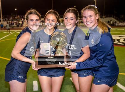 Thumbnail 3 in Sunrise Mountain vs Casteel (AIA 5A Finals) - Awards photogallery.