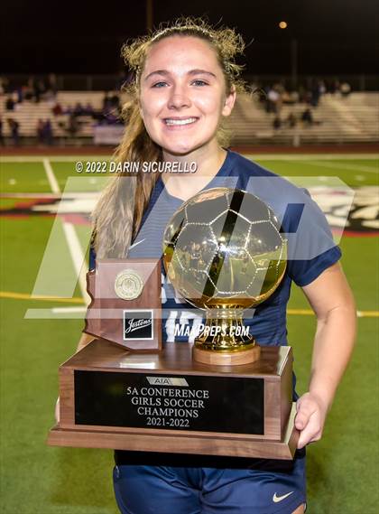 Thumbnail 1 in Sunrise Mountain vs Casteel (AIA 5A Finals) - Awards photogallery.