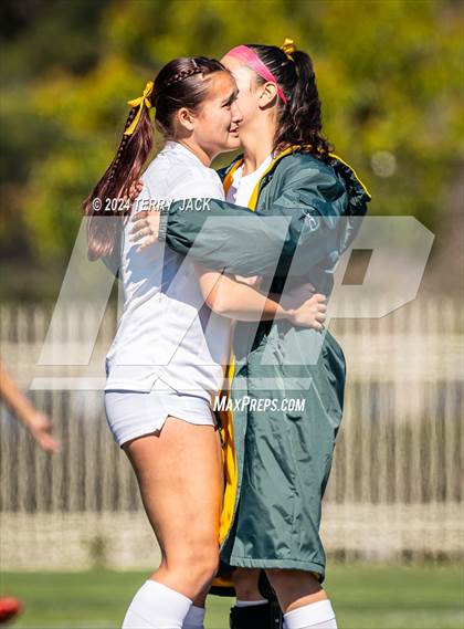 Thumbnail 2 in JSerra Catholic vs. Edison photogallery.