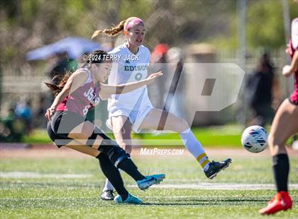 Thumbnail 2 in JSerra Catholic vs. Edison photogallery.