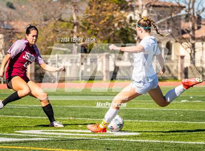 Thumbnail 3 in JSerra Catholic vs. Edison photogallery.