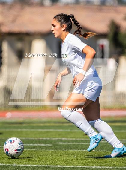 Thumbnail 2 in JSerra Catholic vs. Edison photogallery.