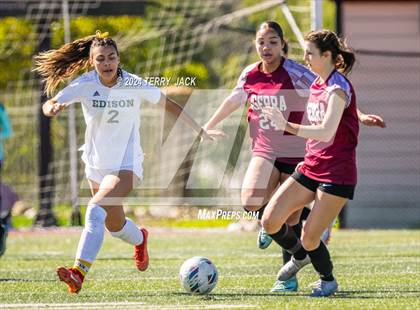 Thumbnail 2 in JSerra Catholic vs. Edison photogallery.