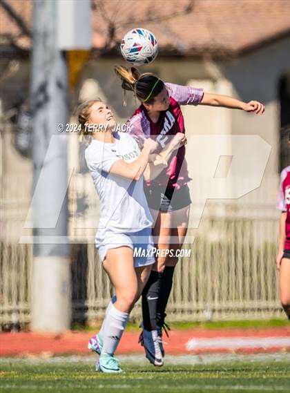 Thumbnail 3 in JSerra Catholic vs. Edison photogallery.