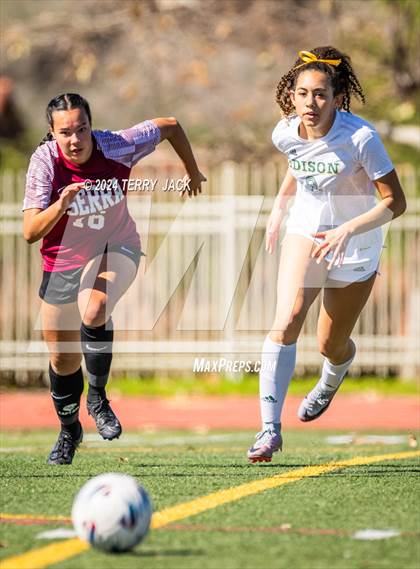 Thumbnail 3 in JSerra Catholic vs. Edison photogallery.