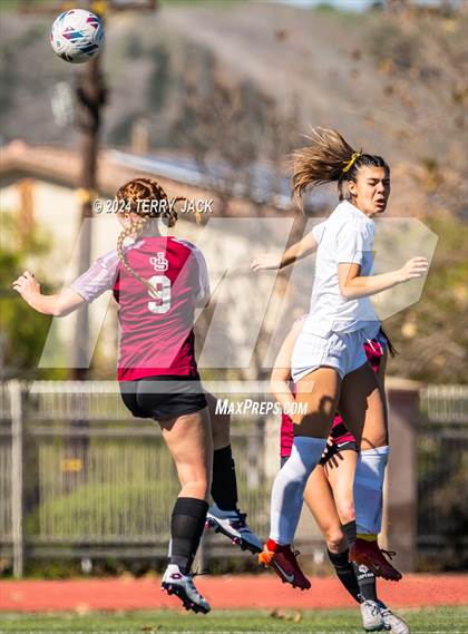 Thumbnail 2 in JSerra Catholic vs. Edison photogallery.