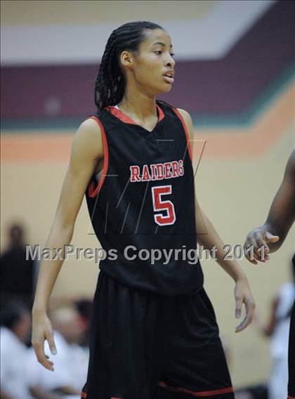 Thumbnail 3 in St. Mary's vs. Bolingbrook (Nike Tournament of Champions) photogallery.