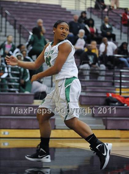 Thumbnail 3 in St. Mary's vs. Bolingbrook (Nike Tournament of Champions) photogallery.