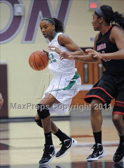 Thumbnail 1 in St. Mary's vs. Bolingbrook (Nike Tournament of Champions) photogallery.