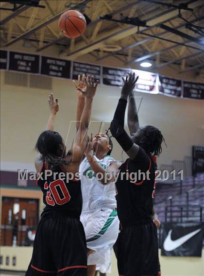 Thumbnail 1 in St. Mary's vs. Bolingbrook (Nike Tournament of Champions) photogallery.