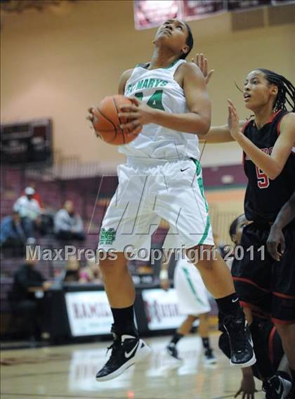 Thumbnail 3 in St. Mary's vs. Bolingbrook (Nike Tournament of Champions) photogallery.
