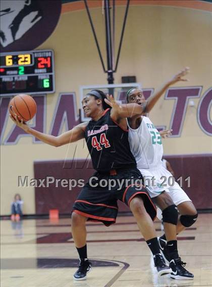 Thumbnail 3 in St. Mary's vs. Bolingbrook (Nike Tournament of Champions) photogallery.