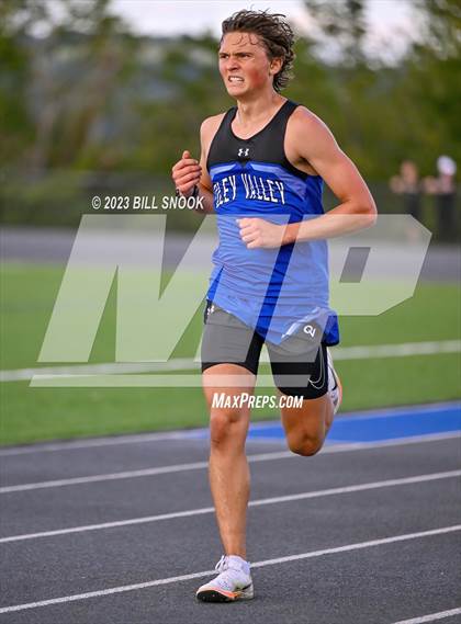 Thumbnail 3 in Oley Valley Quad Meet photogallery.