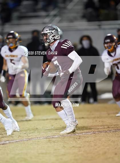 Thumbnail 2 in Salpointe Catholic @ Hamilton (AIA Open Semifinal) photogallery.