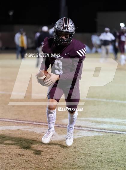 Thumbnail 2 in Salpointe Catholic @ Hamilton (AIA Open Semifinal) photogallery.