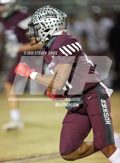 Thumbnail 2 in Salpointe Catholic @ Hamilton (AIA Open Semifinal) photogallery.